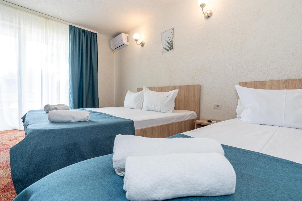 Hotel Irina Venus Buitenkant foto